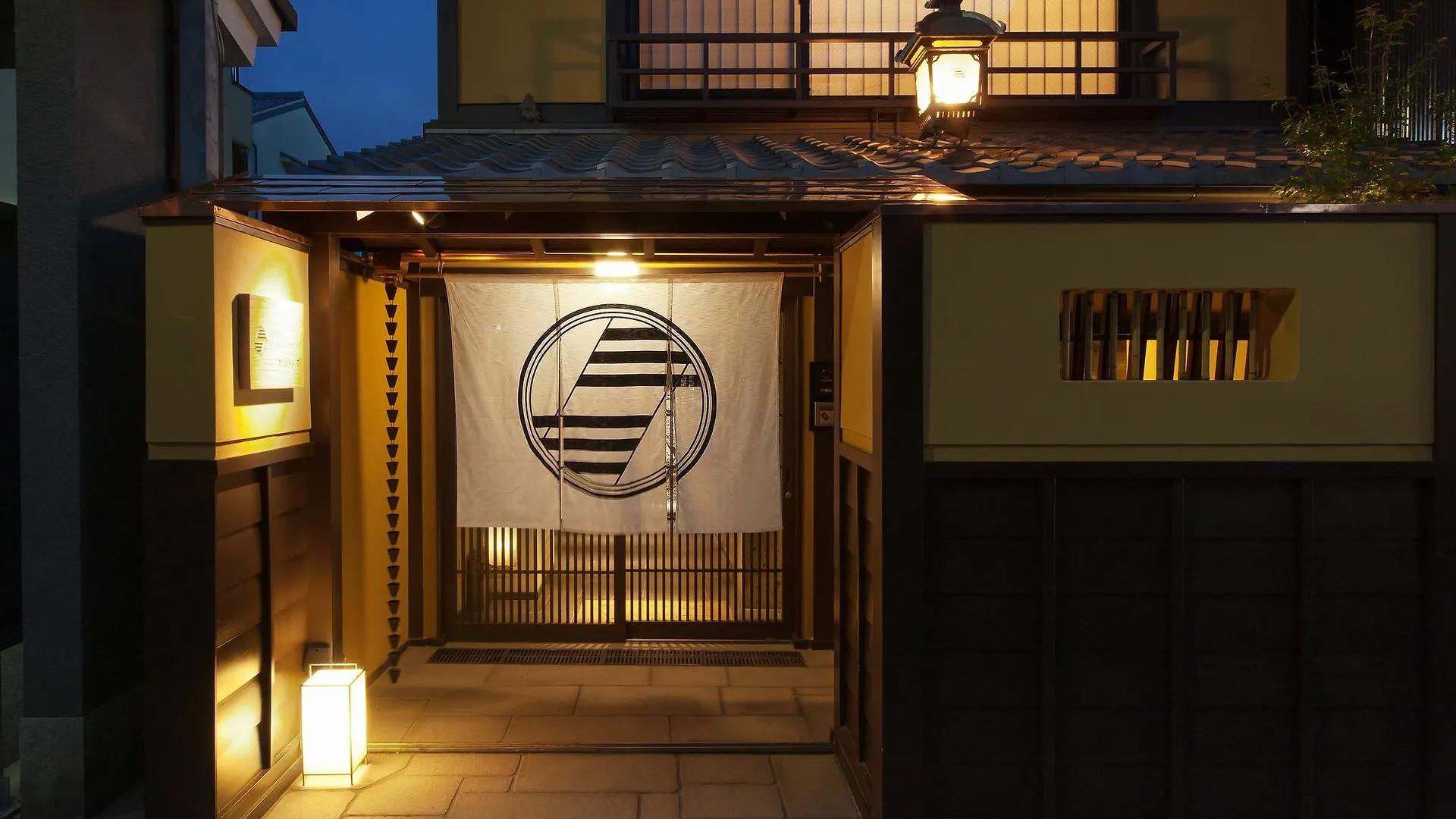 Hotel Ethnography - Gion Shinmonzen Kyoto